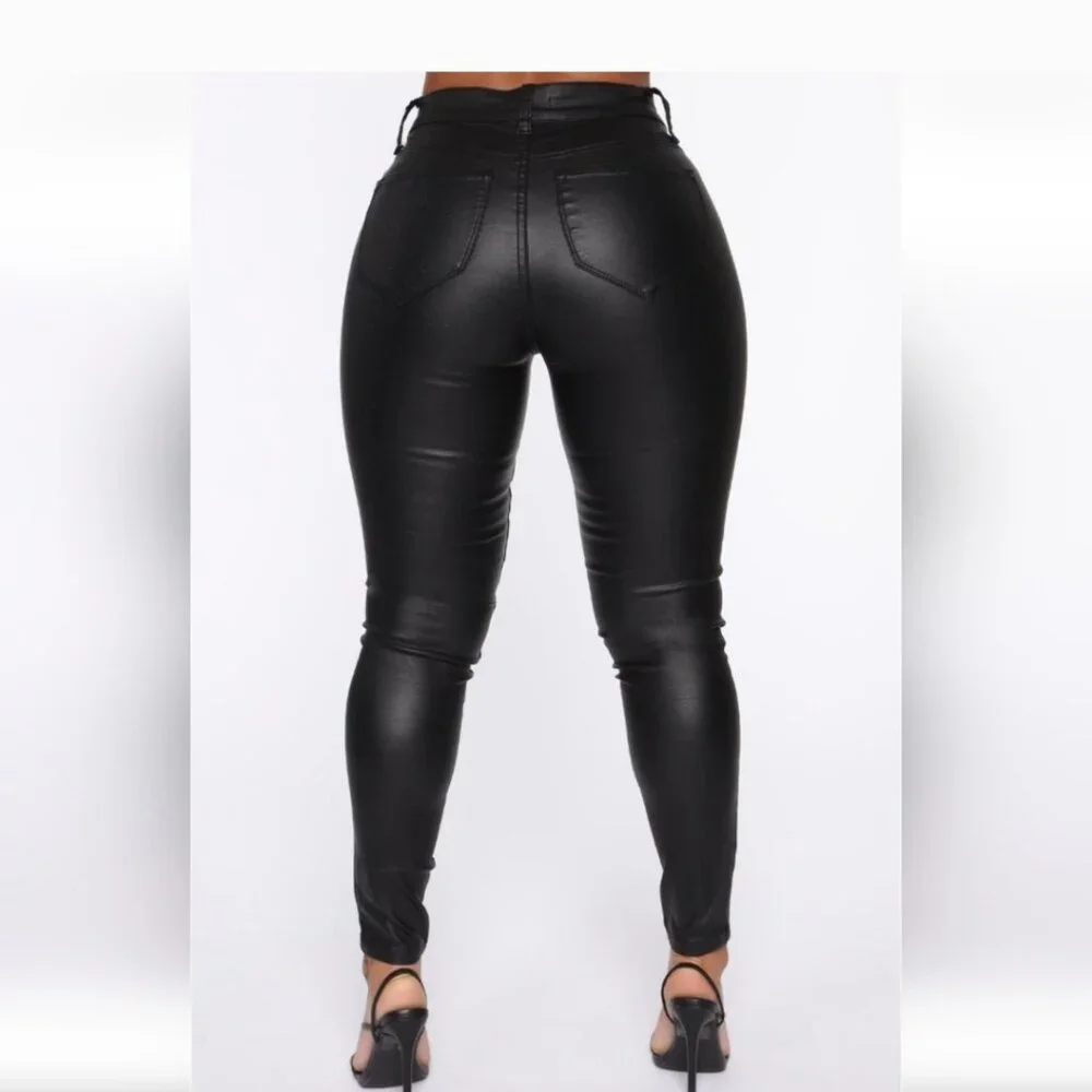 Faux Leather pants - Picture 2 of 4